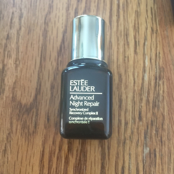 NEW! ESTEE LAUDER 7 PIECE GIFT SET - Picture 3 of 8